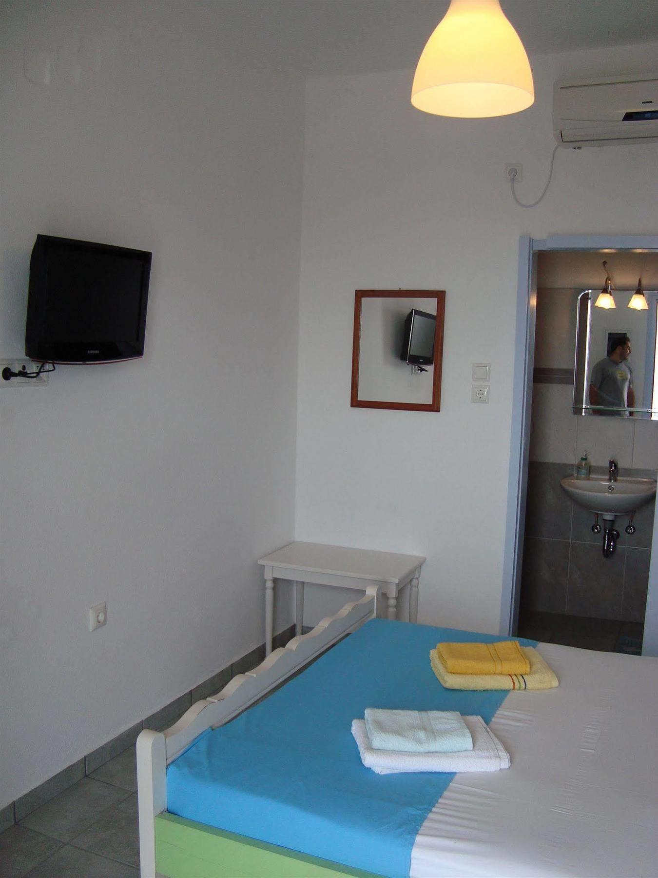 Hotel Katerina Piso Livadi Esterno foto